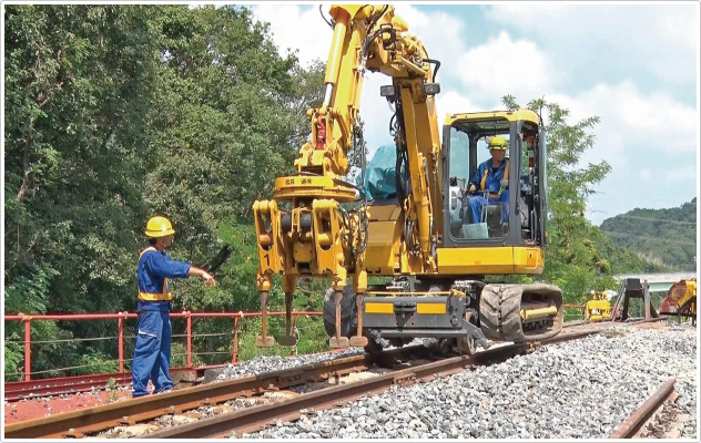 4頭タイタンパーアタッチメント